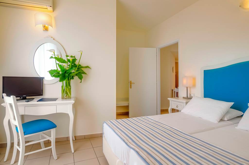 HER_77380_Mare_Hotel_Apartments_0819_02.jpg