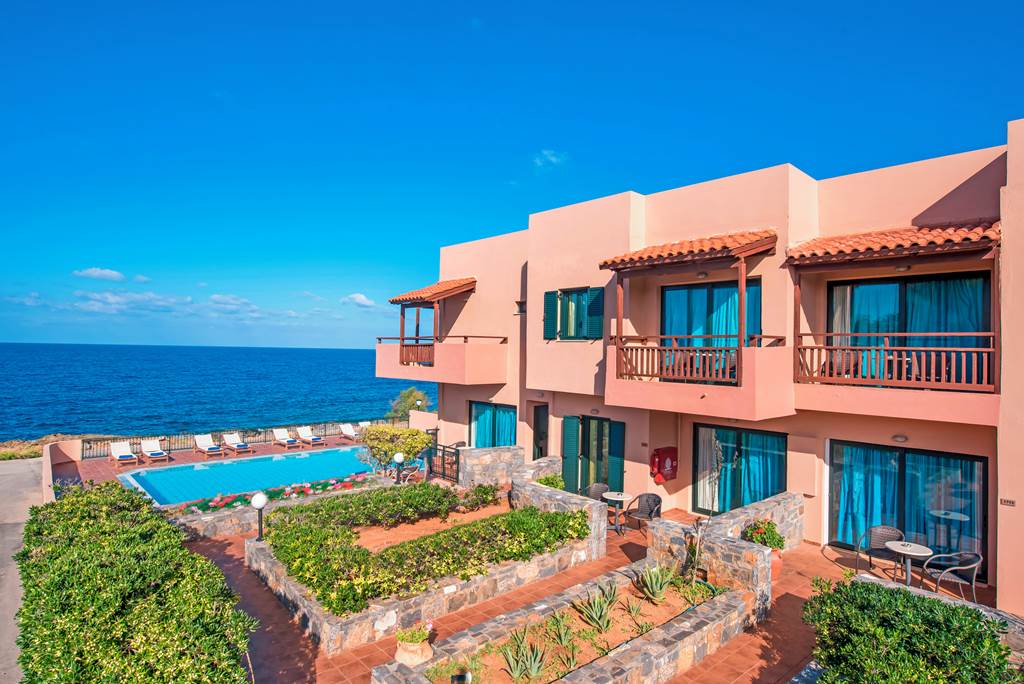 HER_83147_Koutrakis_Suites_0721_13.jpg