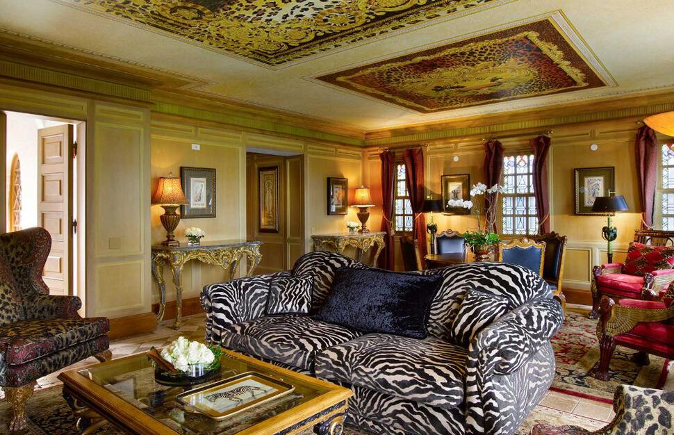 Villa-Casa-Casuarina-At-The-Former-Versace-Mansion-3.jpg