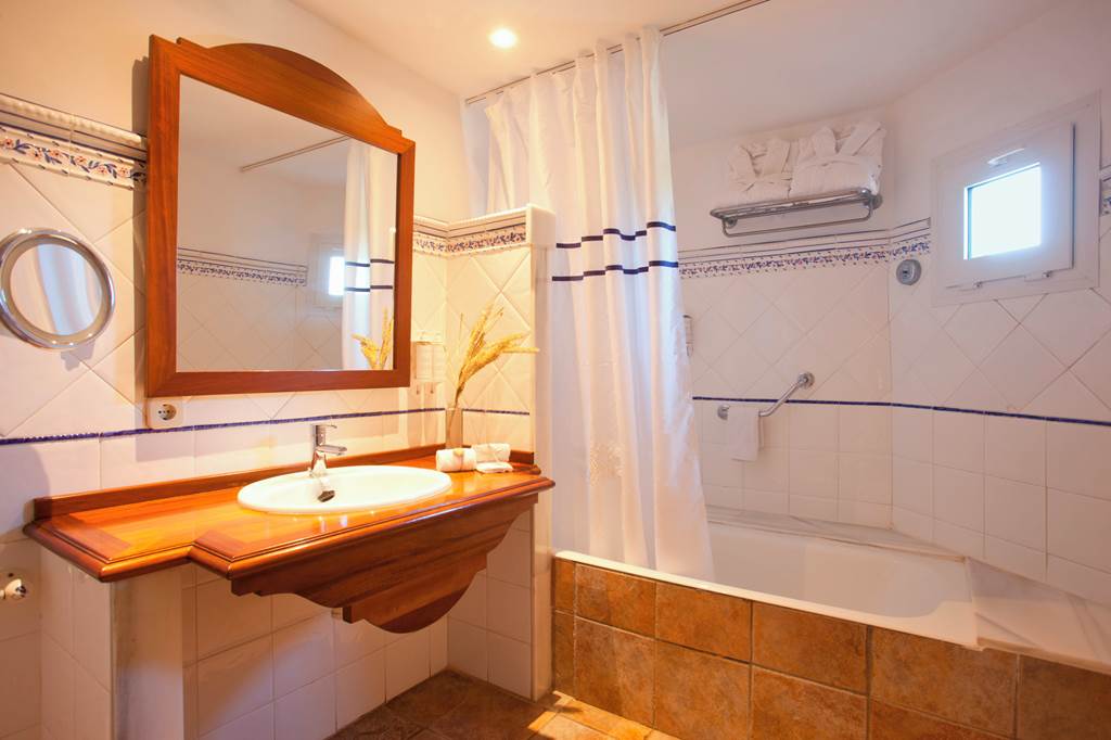 PMI_77572_Hotel_Cala_Sant_Vicens_0423_10.jpg