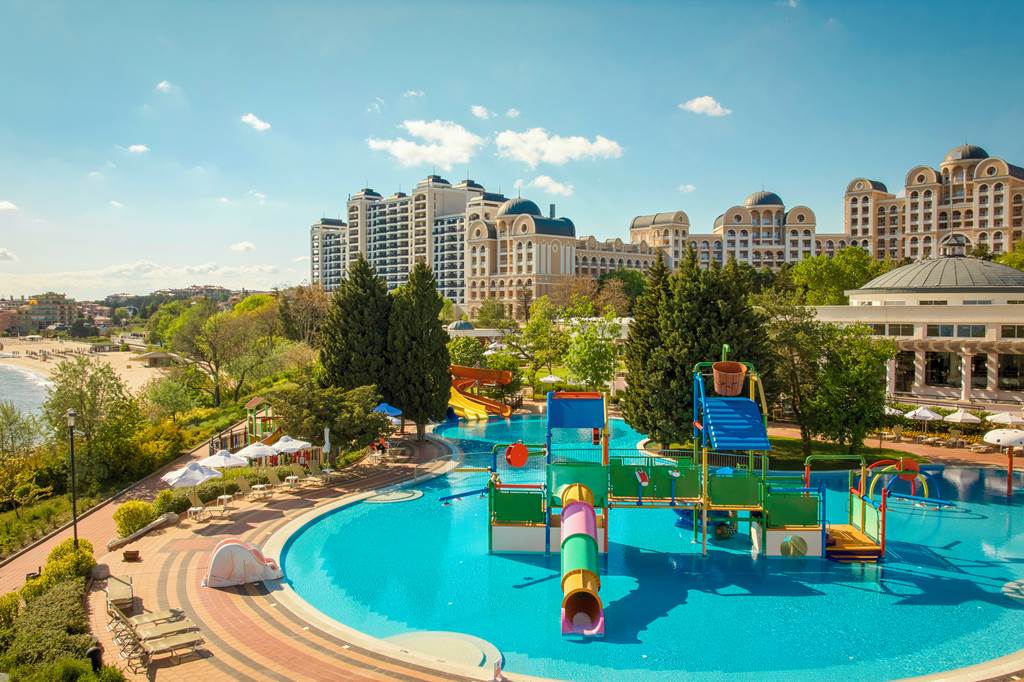 BOJ_84522_Dreams_Sunny_Beach_0623_24.jpg