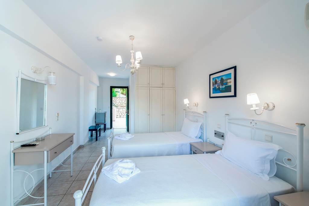 PVK_80457_Santa_Marina_Hotel_0723_08.jpg