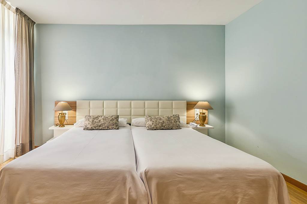 REU_81025_Hotel_Monica_0623_01.jpg