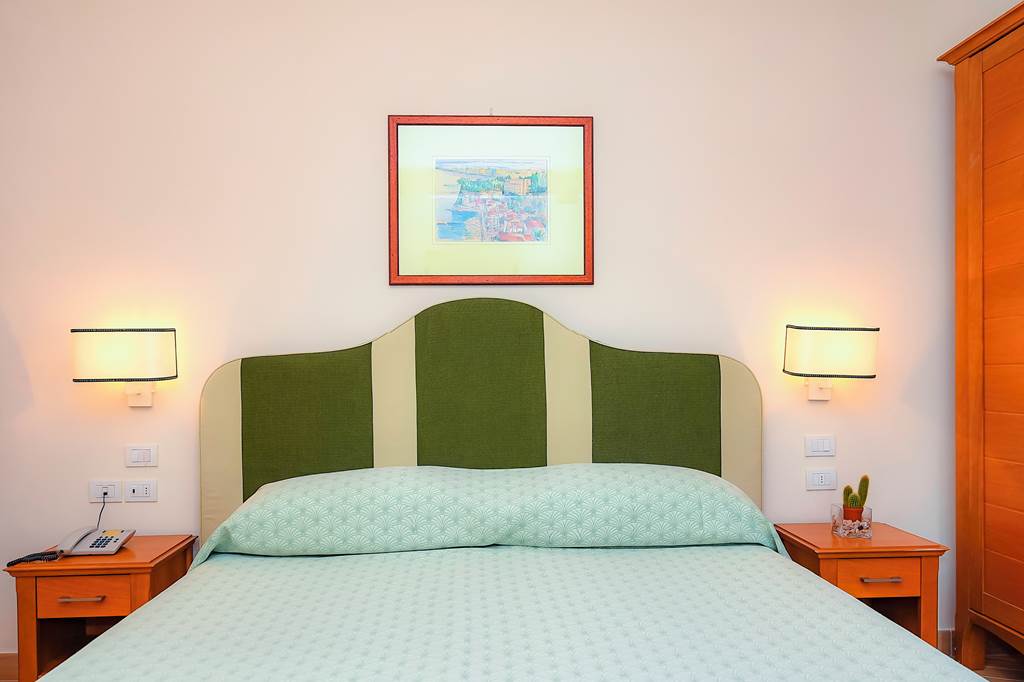NAP_80831_Hotel_Tourist_0719_04.jpg