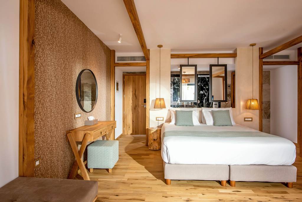 HER_81022_Stella_Island_Luxury_Resort_&_Spa_1221_03.jpg