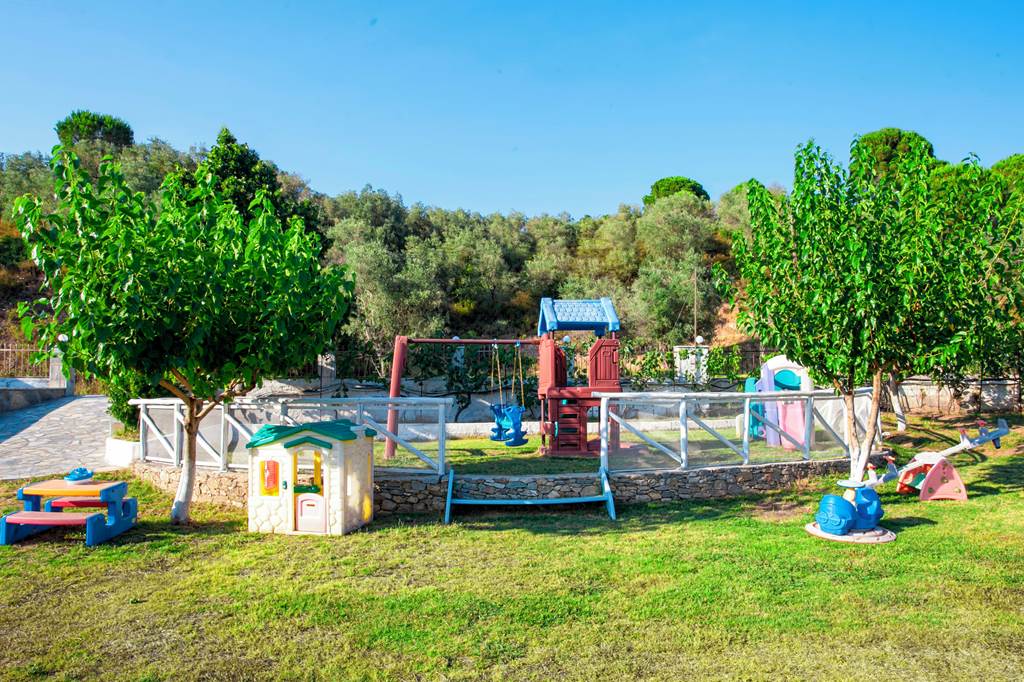 JSI_82493_Villa_dell'Angelo_1020_06.jpg