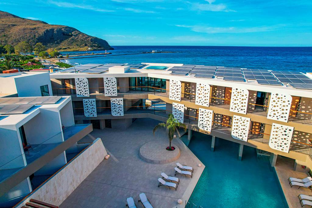CHQ_87032_Harmony_Boutique_Resort_1224_02.jpg