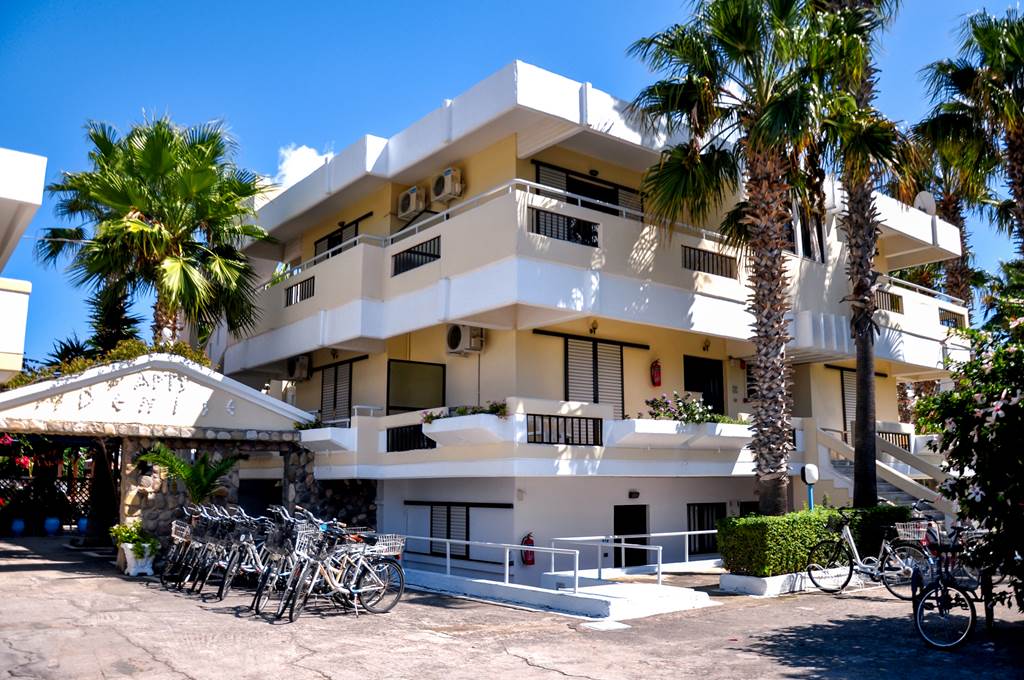 KGS_83755_Denise_Apartments_0622_26.jpg