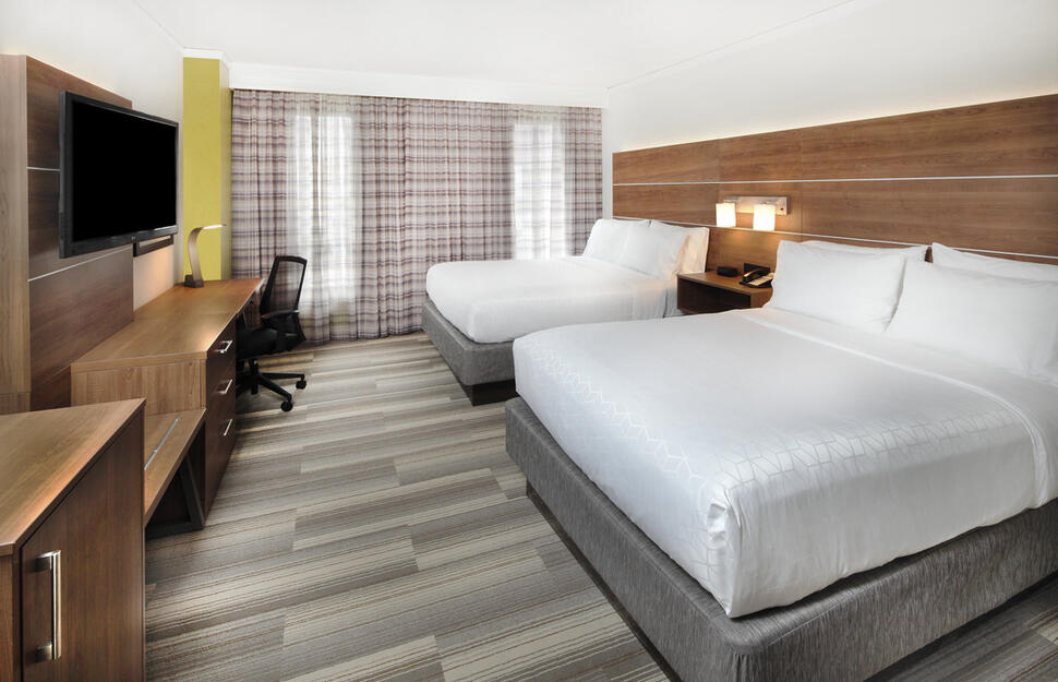 Holiday-Inn-Express-Fishermans-Wharf-1.jpg