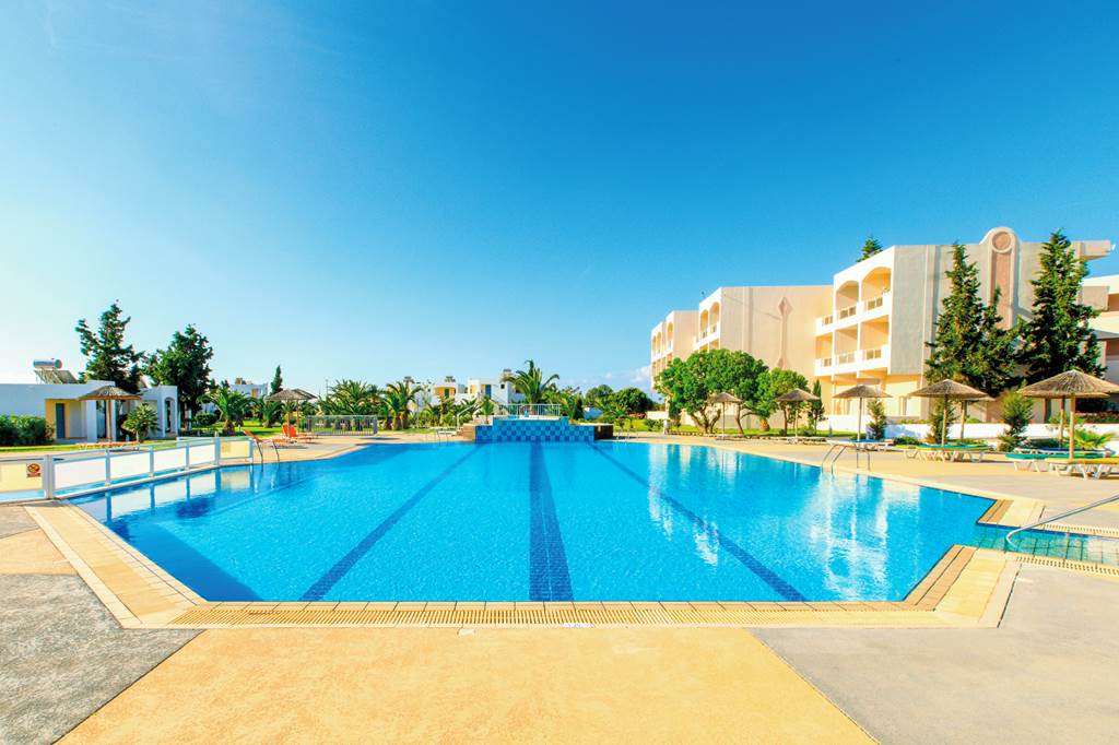 KGS_73004_Sovereign_Beach_Hotel_0619_14.jpg