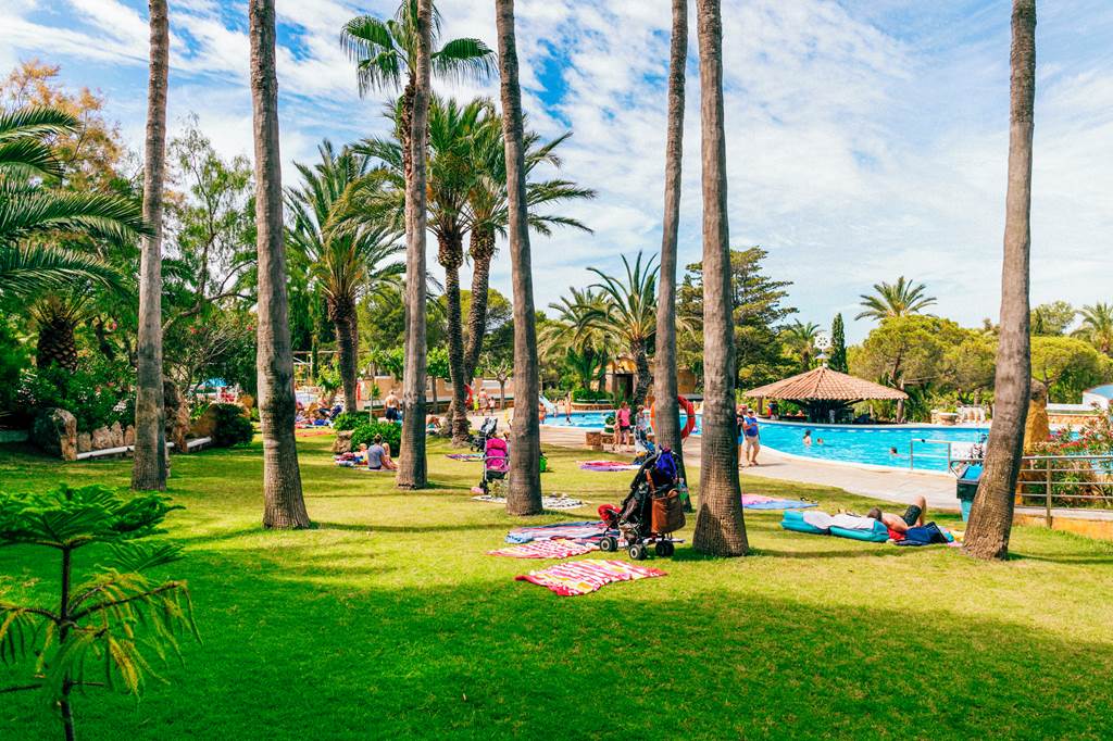 REU_81656_Camping_Park_Playa_Bara_1219_02.jpg