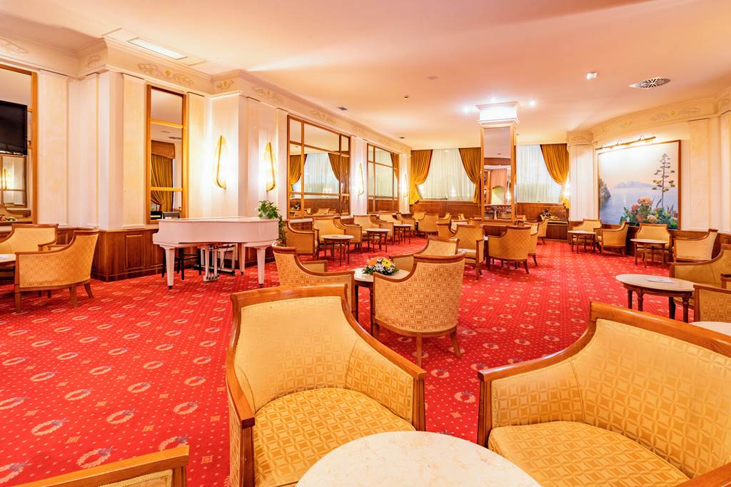 NAP_73331_Grand_Hotel_La_Pace_0523_19.jpg