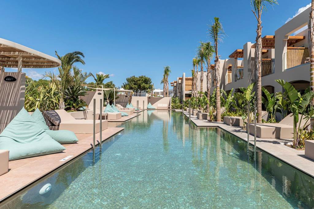 KGS_84726_E_GEO_Easy_Living_Resortt_0624_02.jpg