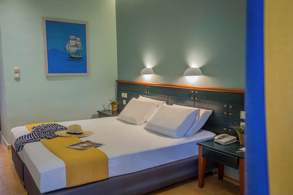 ATH_86363_Golden_Coast_Hotel_&_Bungalows_1123_02.jpg
