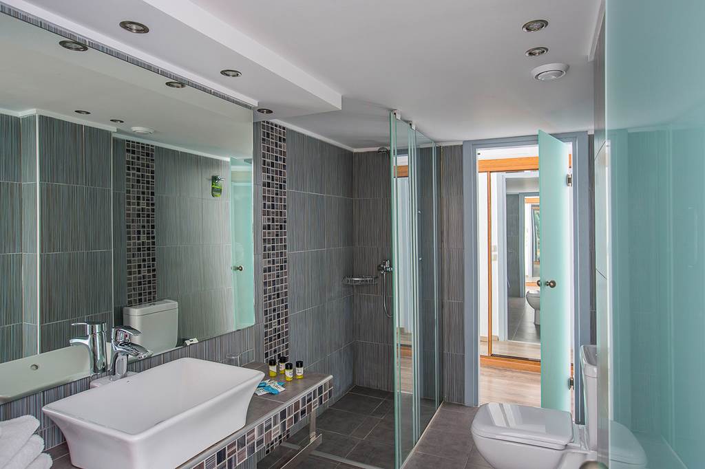ATH_86363_Golden_Coast_Hotel_&_Bungalows_1123_08.jpg