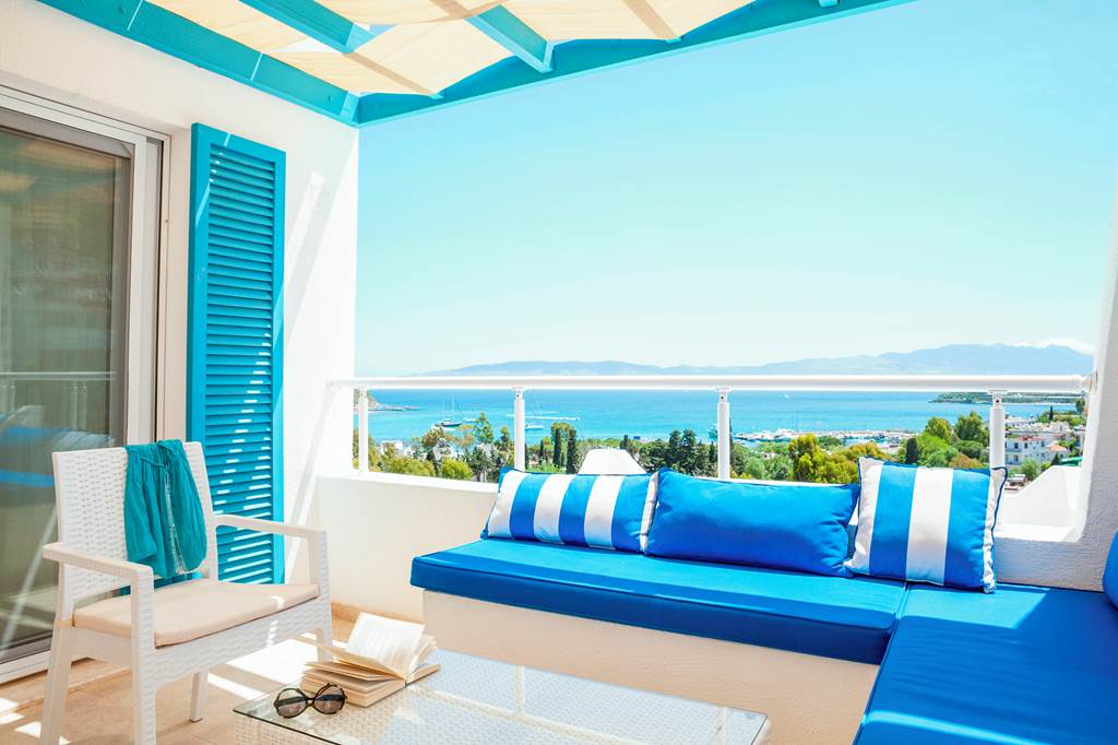 BJV_82845_Bellazure_Hotel_0321_17.jpg