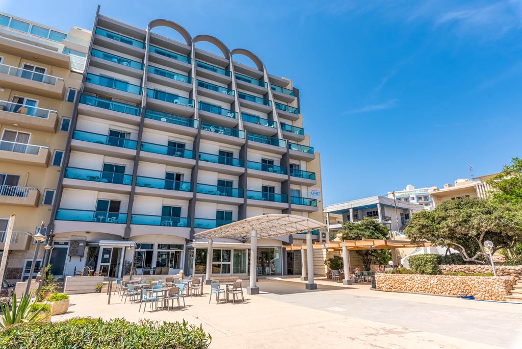 MLA_74566_Sunny_Coast_Rst_Spa_0618_28.jpg