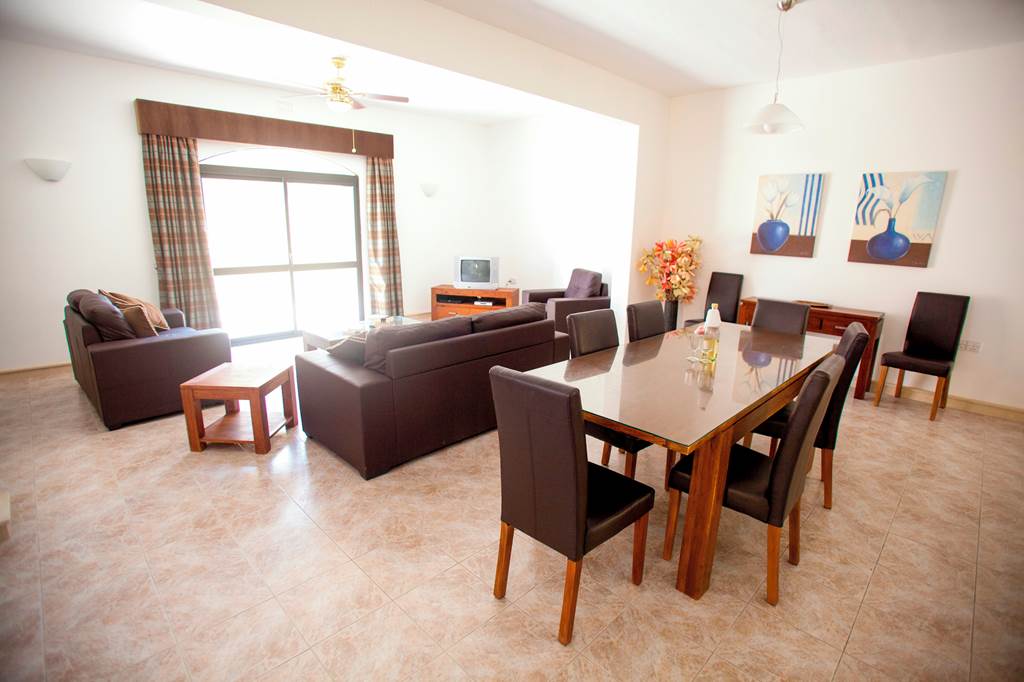 MLA_79941_Gozo_Villas-_Hgieri_Four_Bedroom_Villa_0119_13.jpg