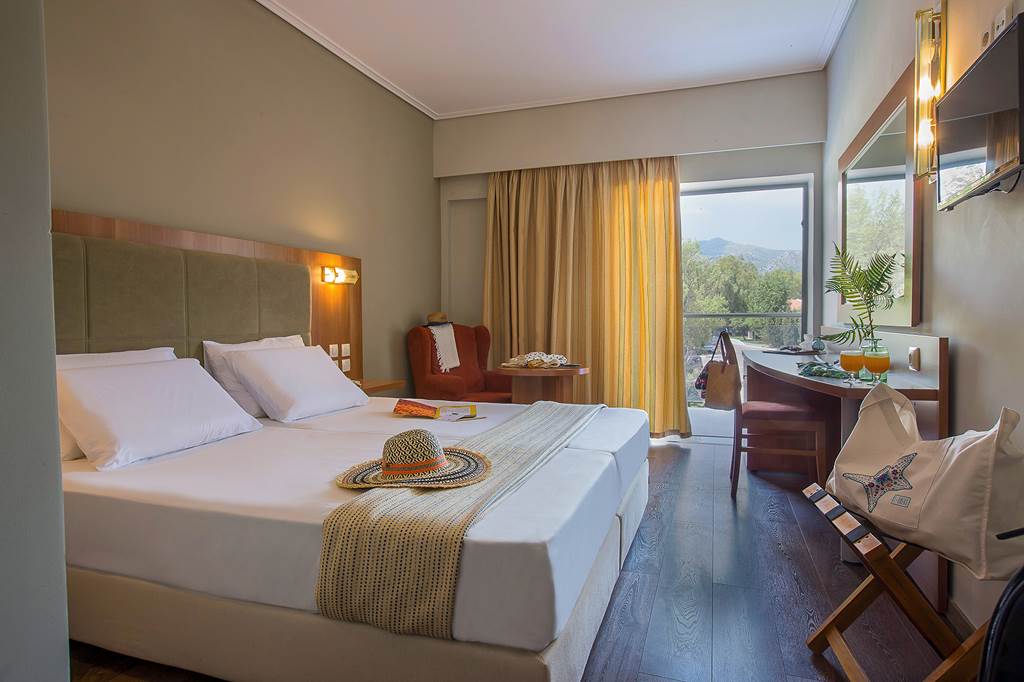 ATH_86363_Golden_Coast_Hotel_&_Bungalows_1123_03.jpg