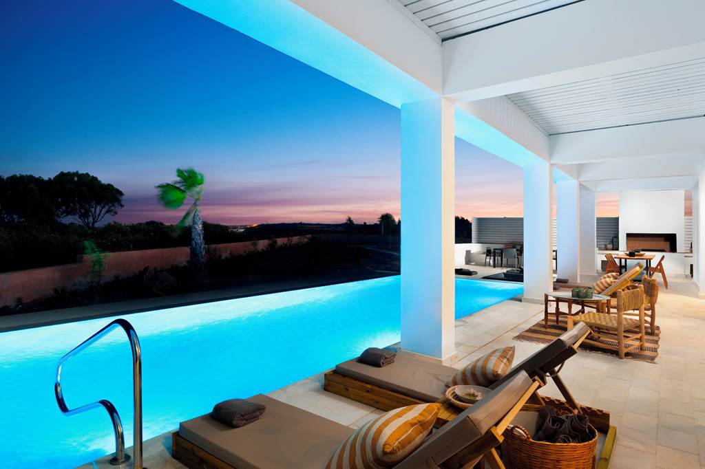 RHO_84088_Villa_Seawater_0822_02.jpg