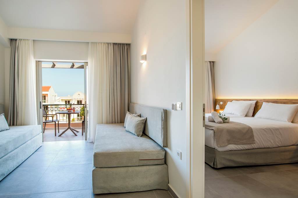 CHQ_82473_Lotus_Hotel_Apartments_0924_01.jpg