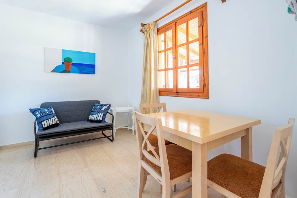 JSI_82443_Almira_Hotel_1021_22.jpg