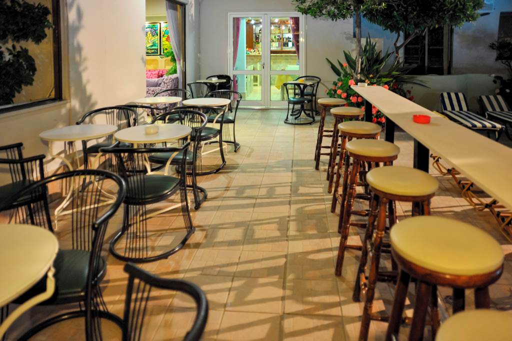 RHO_84581_Anseli_Hotel_1022_13.jpg