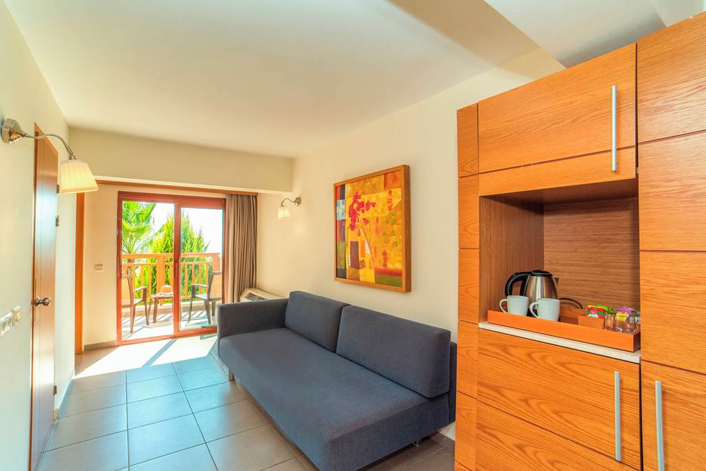 ADB_84274_Pine_Bay_Resort_0922_34.jpg