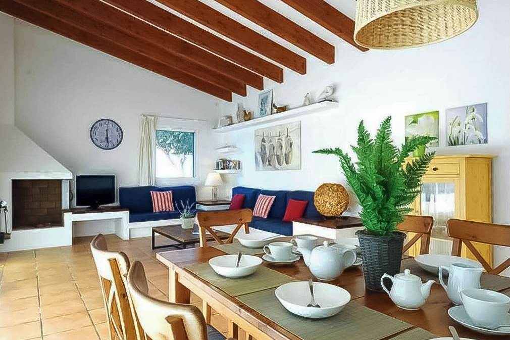 MAH_87458_Villa_Binixop_0324_01.jpg