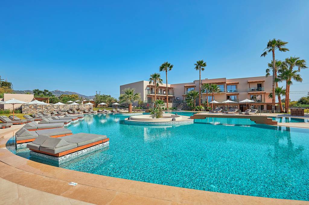 HER_86623_Sentido_Amounda_Bay_1123_04.jpg