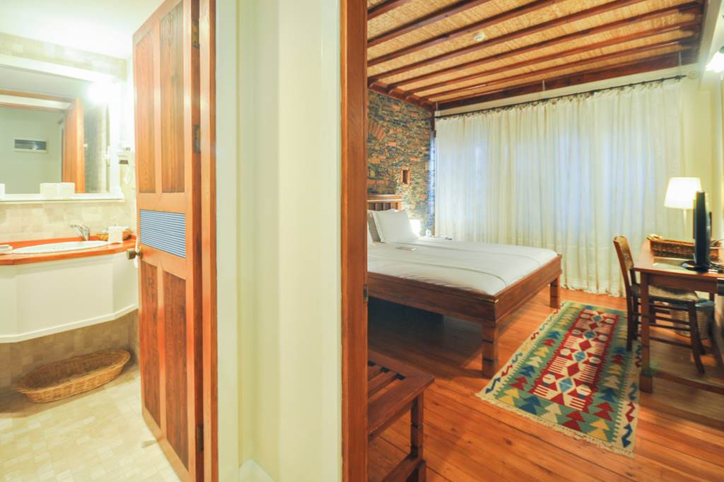 BJV_84620_El_Vino_Hotel_&_Suites_1122_04.jpg