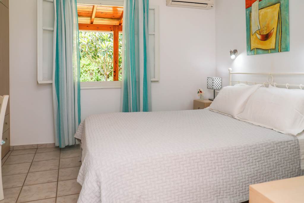 JSI_82438_Magda_Studios_&_Apartments_0821_15.jpg