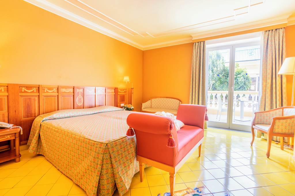 NAP_73331_Grand_Hotel_La_Pace_0523_10.jpg