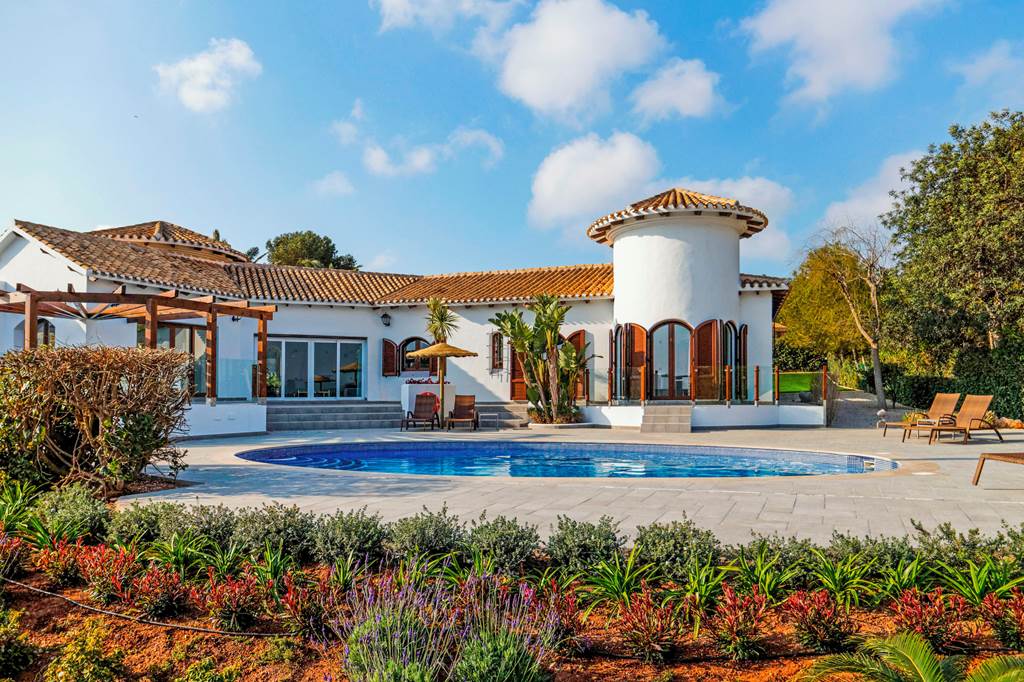 ALC_85448_Villa_Isadora_137_0523_17.jpg