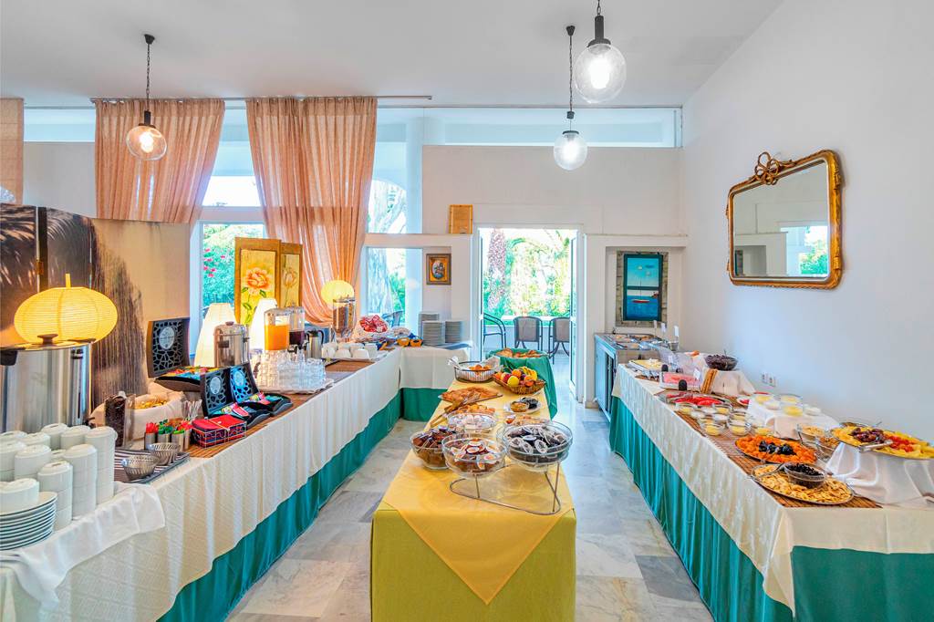 JSI_82677_Hotel_Arco_1022_06.jpg