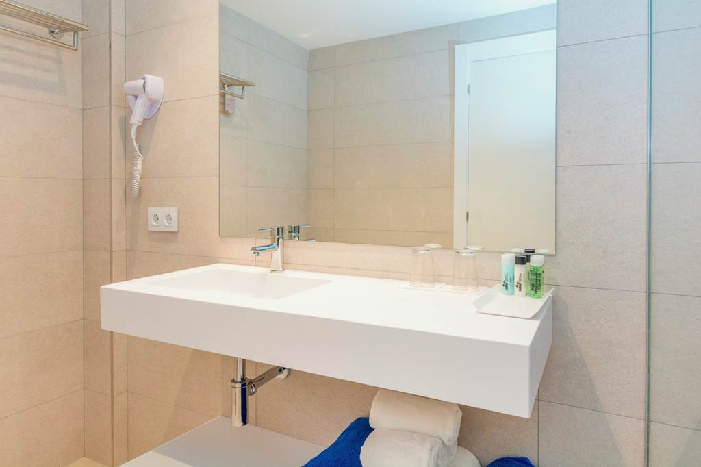 PMI_85483_Palmira_Paguera_and_Suites_0523_01.jpg