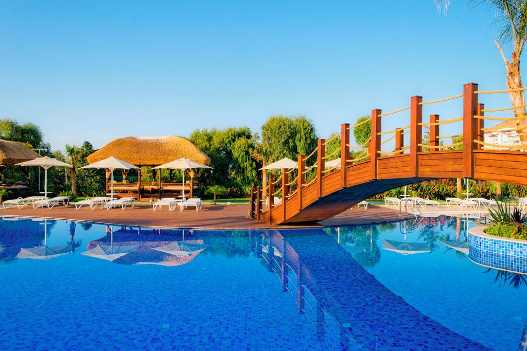 BJV_82845_Bellazure_Hotel_0321_24.jpg