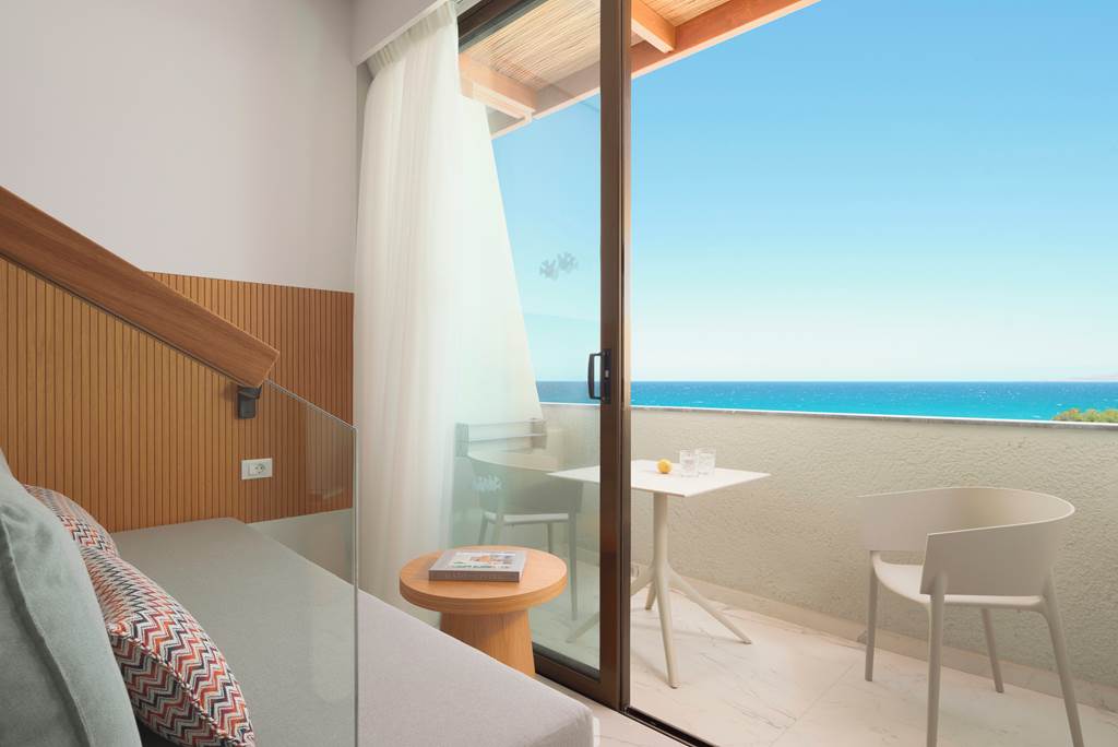 HER_86238_Agapi_Beach_Resort_0824_06.jpg