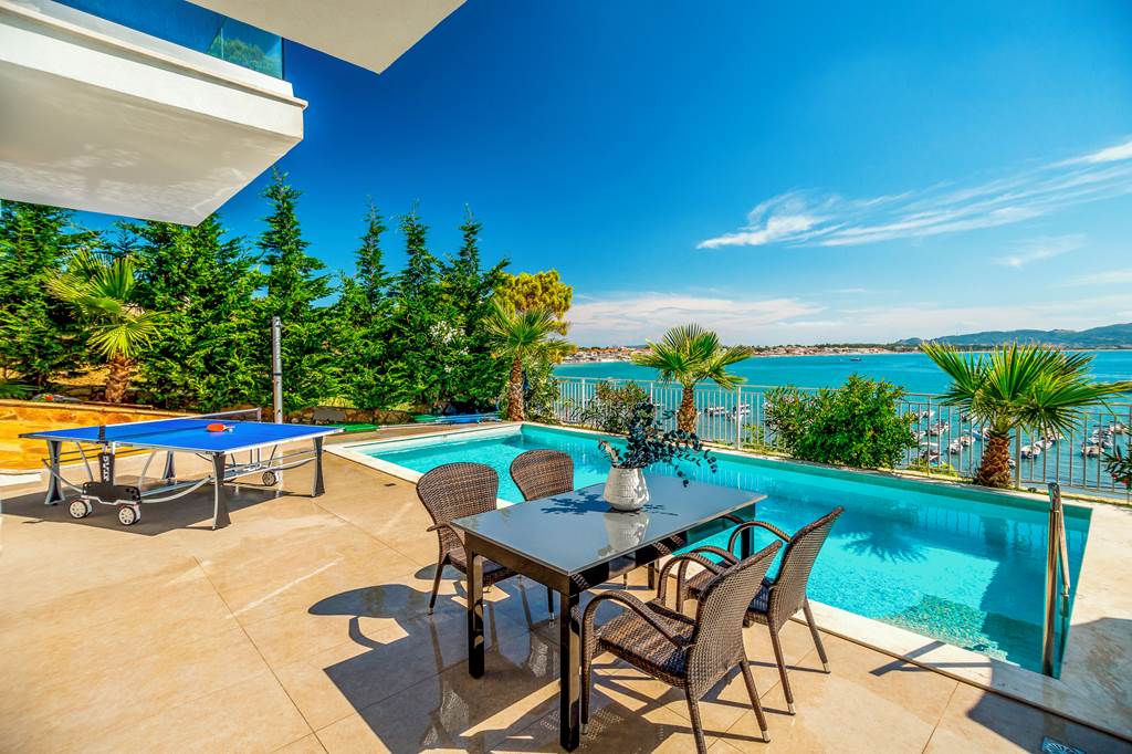 ZTH_86854_Villa_Bay_View_II_0124_12.jpg