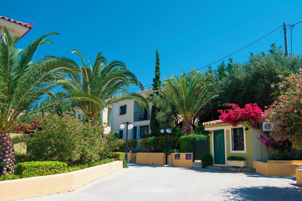 EFL_78356_Olive_Garden_Apartments_0521_02.jpg