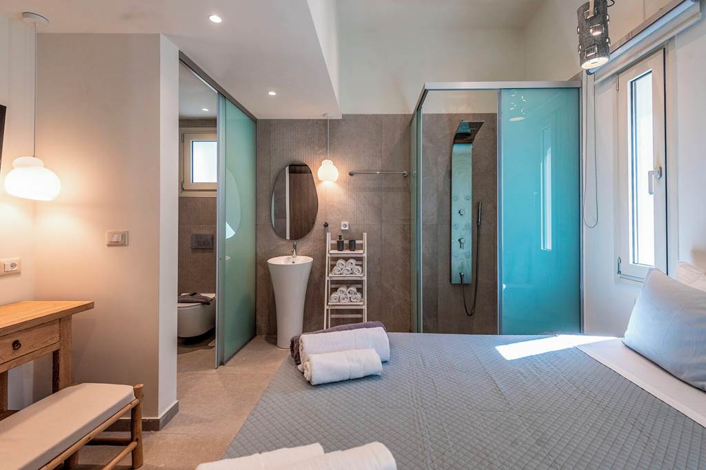 CHQ_88582_Villa_Charoupia_Plaka_1224_12.jpg