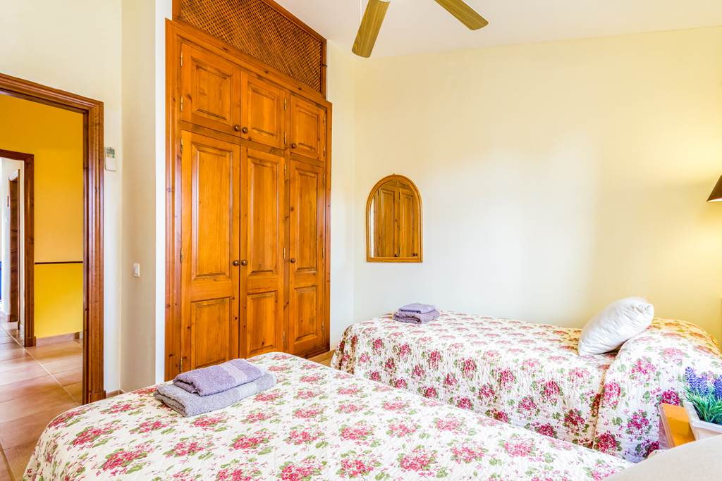 MAH_77907_Villa_Marcolis_Cel_0118_10.jpg