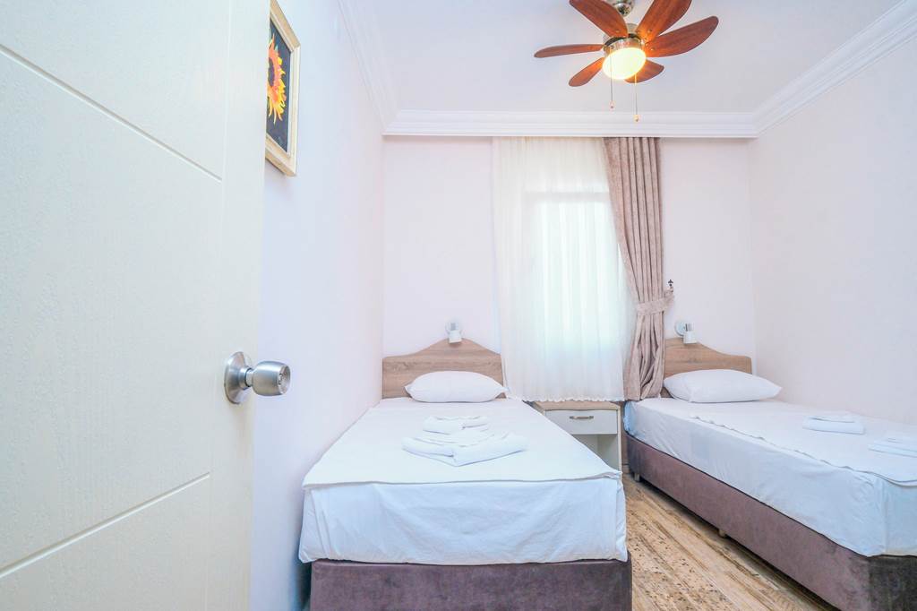 DLM_88854_Diplomat_Suites_0624_07.jpg