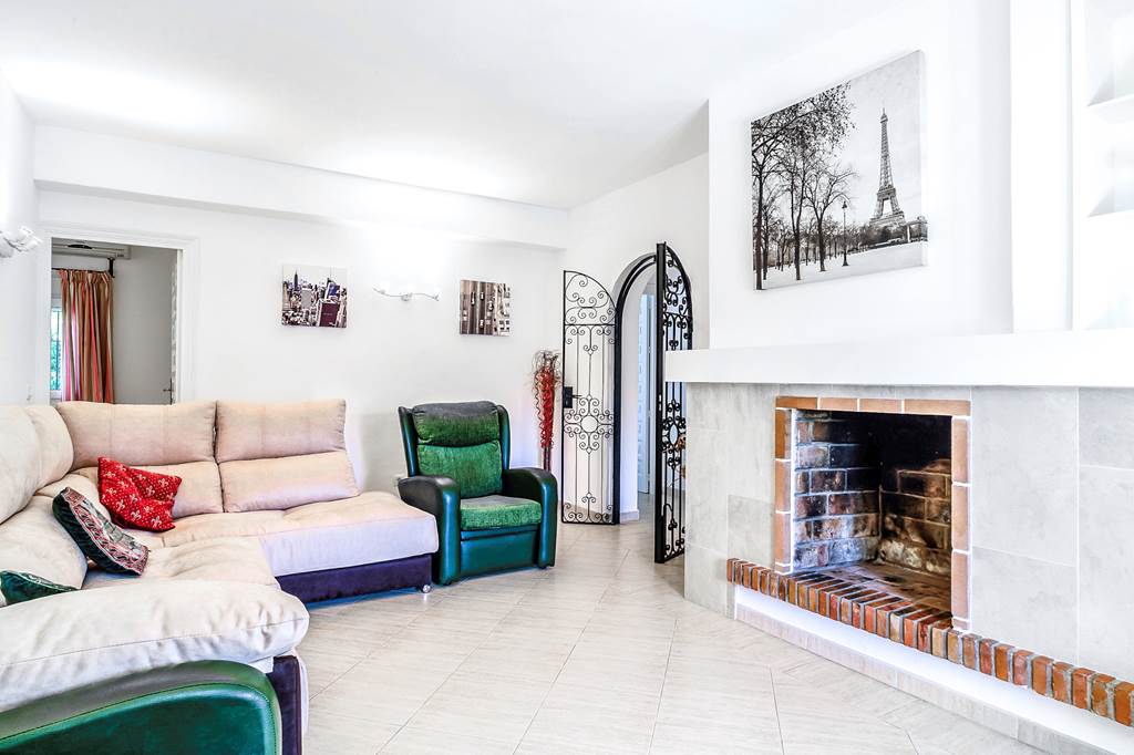 AGP_75134_Villa_Barclay_0317_07.jpg