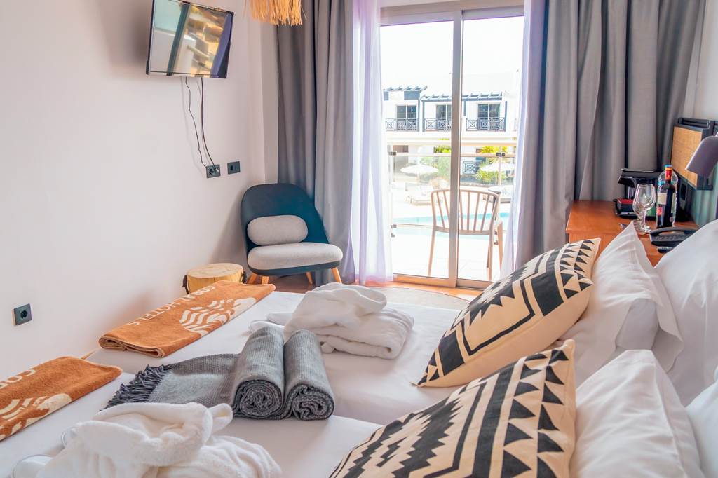 FUE_73337_Coral_Cotillo_Beach_0122_15.jpg
