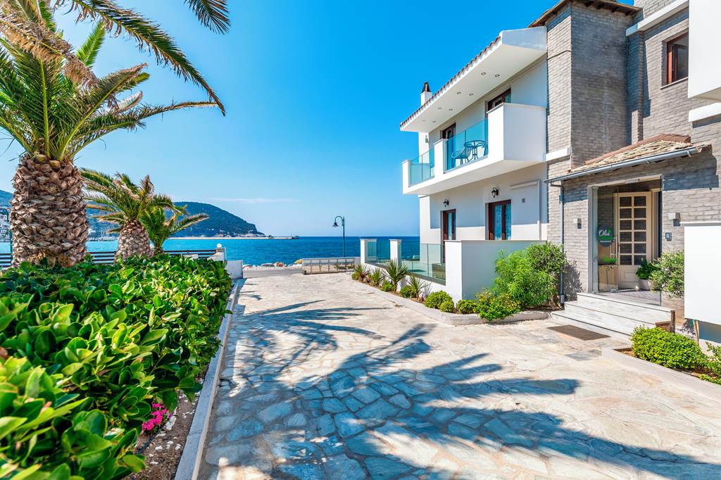 JSI_82490_Olia_Green_Residence_1020_02.jpg
