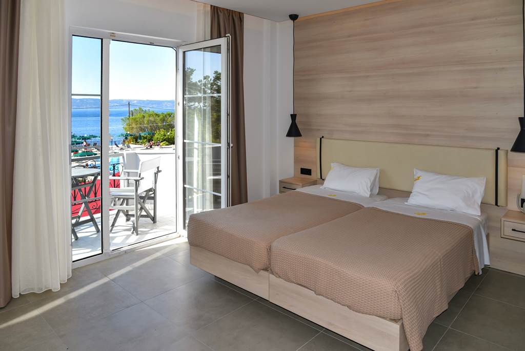 MJT_83177_Bella_Vista_Hotel_0622_03.jpg