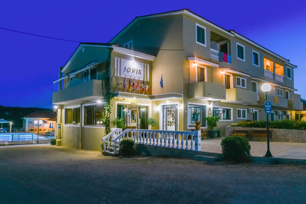 EFL_73497_Ionis_Hotel_0819_14.jpg