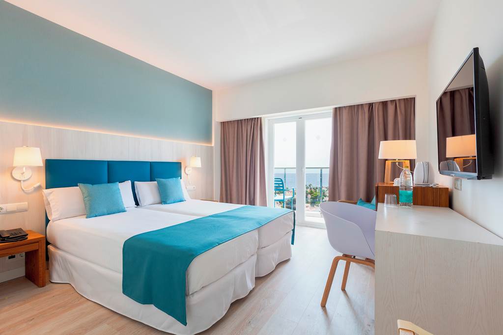 MAH_70334_Alua_Illa_de_Menorca_0821_01.jpg