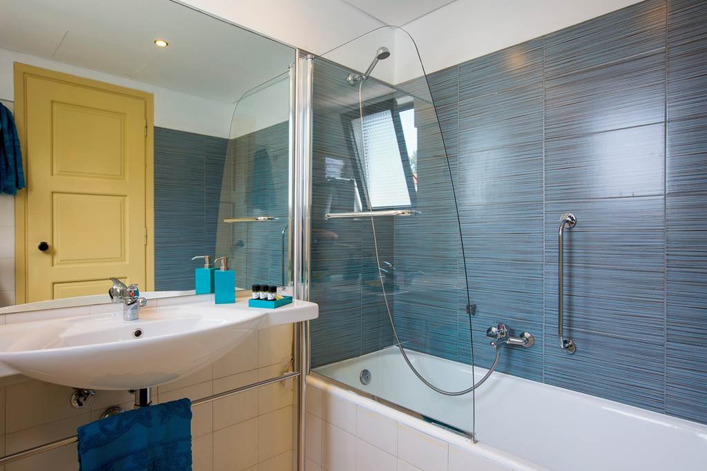 ATH_86363_Golden_Coast_Hotel_&_Bungalows_1123_10.jpg